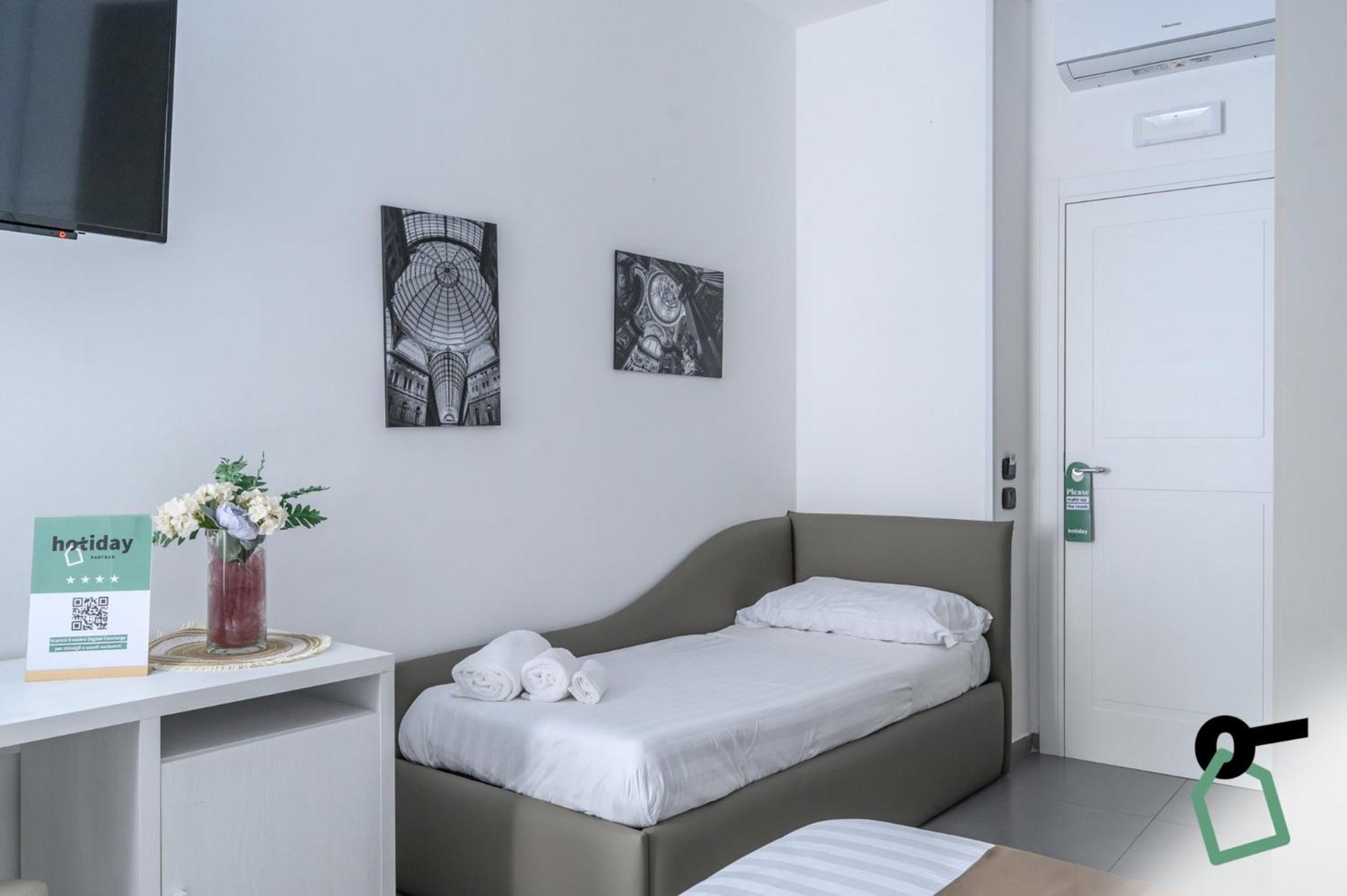 Hotiday Room Collection - Napoli Sant'Arcangelo Экстерьер фото