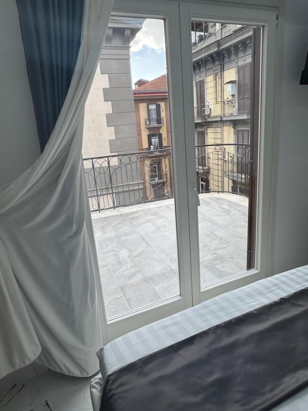 Hotiday Room Collection - Napoli Sant'Arcangelo Экстерьер фото